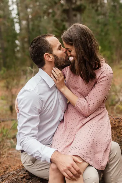 IW and Tarien, engagements shoot, photograph 6 of 12