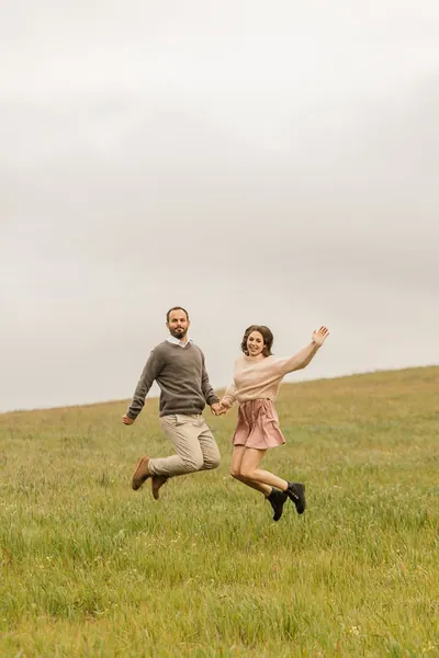 IW and Tarien, engagements shoot, photograph 12 of 12