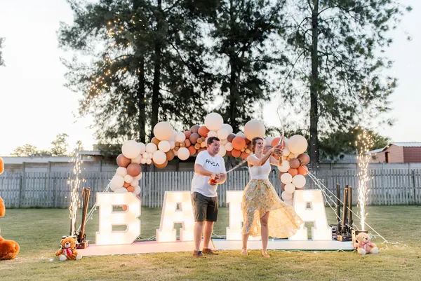 The Van Wyks, gender reveals shoot, photograph 13 of 15