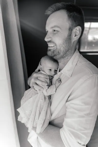 Ella, newborn shoot, photograph 3 of 19