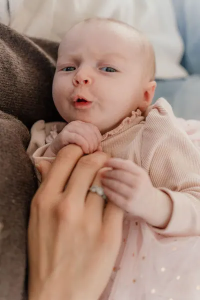 Ella, newborn shoot, photograph 8 of 19