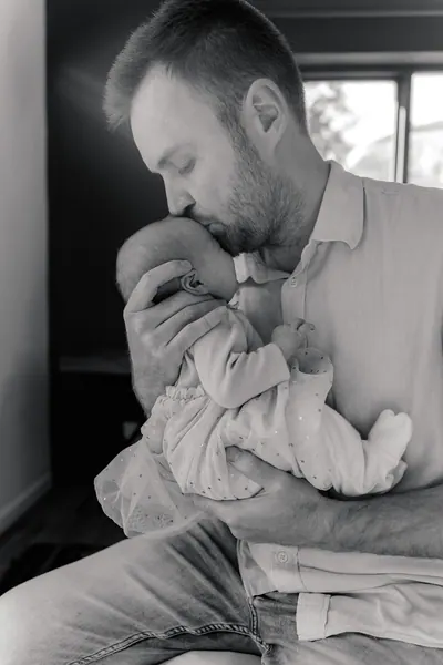 Ella, newborn shoot, photograph 19 of 19