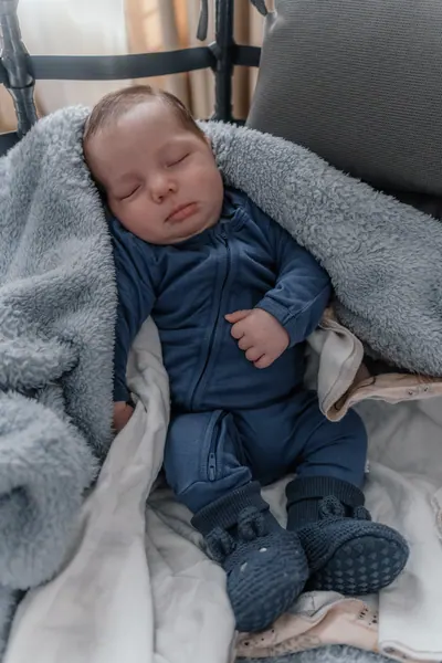 Sebastian, newborn shoot, photograph 6 of 20