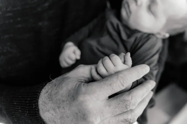 Sebastian, newborn shoot, photograph 8 of 20